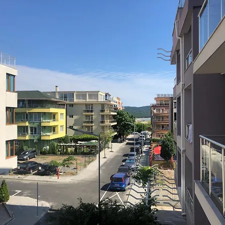 Sea Sun Eleven Apartman